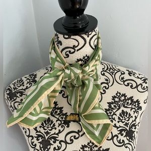 Super cute vintage geometric pattern neck scarf! Green with white & pale yellow